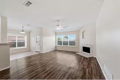 1516 Shady Shores Drive, Glenn Heights, TX 75154 - Photo 9