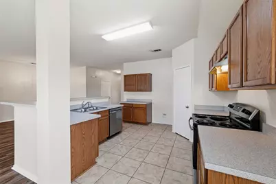 1516 Shady Shores Drive, Glenn Heights, TX 75154 - Photo 15