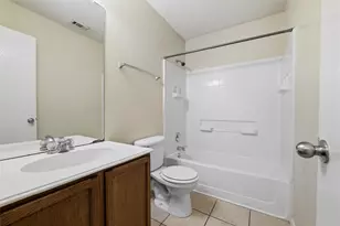 1516 Shady Shores Dr, Glenn Heights, TX 75154 - Photo 5