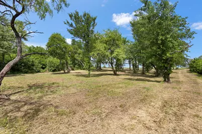 8471 Southern Shore Court, Kemp, TX 75143 - Photo 7
