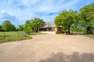 2734 Pear Orchard Rd, Granbury, TX 76048 - Photo 3