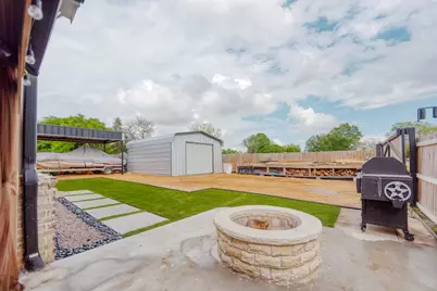 113 Smith, Tioga, TX 76271 - Photo 13