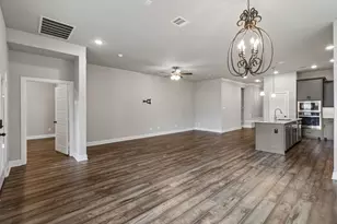 4717 Beaver Creek Dr, Arlington, TX 76005 - Photo 7