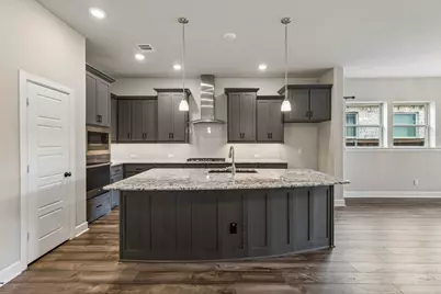 4717 Beaver Creek Drive, Arlington, TX 76005 - Photo 3