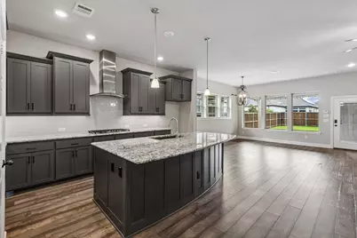 4717 Beaver Creek Drive, Arlington, TX 76005 - Photo 3