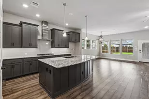 4717 Beaver Creek Dr, Arlington, TX 76005 - Photo 3