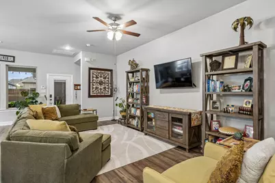 4717 Beaver Creek Drive, Arlington, TX 76005 - Photo 9