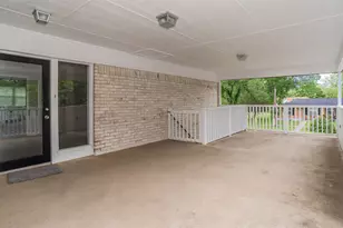 508 W Baylor St, Ennis, TX 75119 - Photo 3