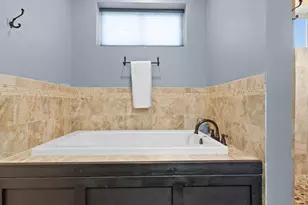 3402 Marsh Ln, Grapevine, TX 76051 - Photo 31