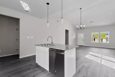 1832 E Broadway Avenue, Fort Worth, TX 76104 - Photo 11