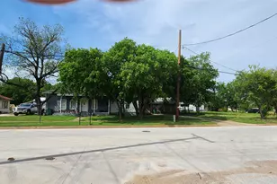 301 W Patterson Street W, Eastland, TX 76448 - Photo 33