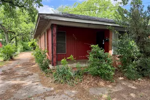 3717 Springdale Rd, Fort Worth, TX 76111 - Photo 3