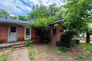 3717 Springdale Rd, Fort Worth, TX 76111 - Photo 11