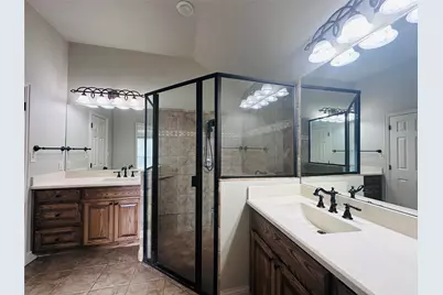 802 Wandering Court, Granbury, TX 76049 - Photo 9