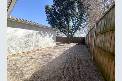 3016 Oakridge Drive, Bedford, TX 76021 - Photo 5