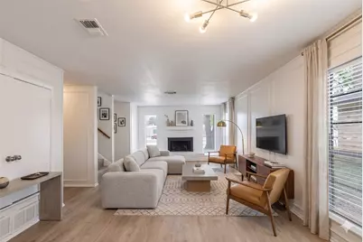 1620 Brown Trail, Hurst, TX 76054 - Photo 15