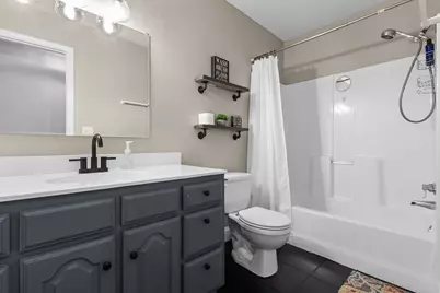 124 Peninsula Point Terrace, Mabank, TX 75156 - Photo 23