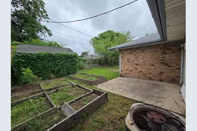 1613 S Bent Tree Trail, Grand Prairie, TX 75052 - Photo 21