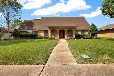 2985 Las Campanas Drive, Farmers Branch, TX 75234 - Photo 1