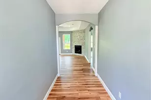 302 E Travis St, Leonard, TX 75452 - Photo 3