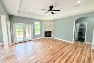 302 E Travis St, Leonard, TX 75452 - Photo 7