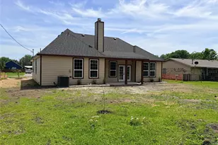 302 E Travis St, Leonard, TX 75452 - Photo 3