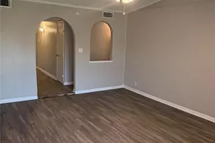 3402 Green Hill Dr, Arlington, TX 76014 - Photo 3