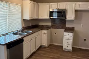 3402 Green Hill Dr, Arlington, TX 76014 - Photo 7