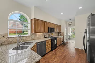 3350 Summerfield Drive, Grapevine, TX 76051 - Photo 5