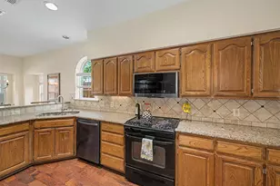 3350 Summerfield Dr, Grapevine, TX 76051 - Photo 5