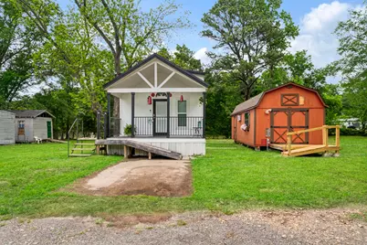 505 N Howison Street, Bogata, TX 75417 - Photo 19