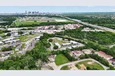 3807 Arocha Drive, Dallas, TX 75216 - Photo 9