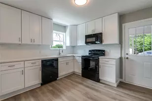 210 W Shelton St, Alvarado, TX 76009 - Photo 13