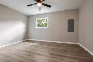 210 W Shelton St, Alvarado, TX 76009 - Photo 21