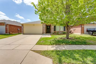 1616 Diamond Lake Trail, Fort Worth, TX 76247 - Photo 3