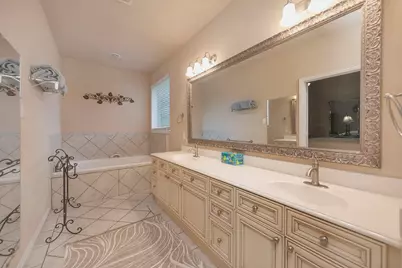4730 Bayberry Street, Flower Mound, TX 75028 - Photo 17