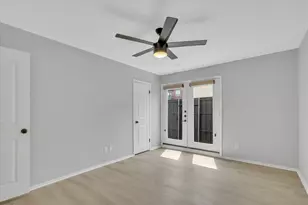 5926 Sandhurst Ln, Dallas, TX 75206 - Photo 15
