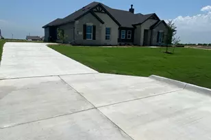78 Aurora Ave, Valley View, TX 76272 - Photo 3