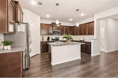 4727 Bluffview Drive, Haltom City, TX 76137 - Photo 11