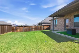 4727 Bluffview Dr, Haltom City, TX 76137 - Photo 21