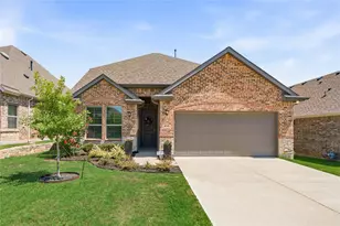 4727 Bluffview Dr, Haltom City, TX 76137 - Photo 1