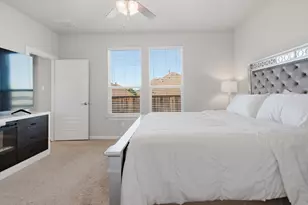 4727 Bluffview Dr, Haltom City, TX 76137 - Photo 11