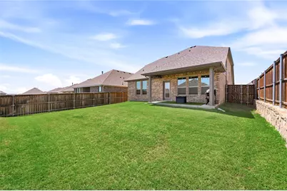 4727 Bluffview Drive, Haltom City, TX 76137 - Photo 33