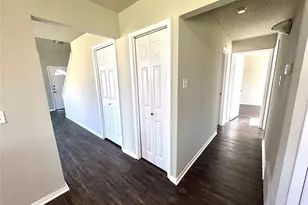 2508 S Center Street S, Arlington, TX 76014 - Photo 5