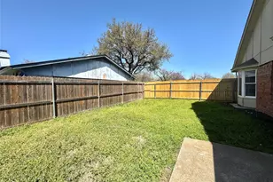 2508 S Center Street S, Arlington, TX 76014 - Photo 17