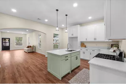 2404 Gould Avenue, Fort Worth, TX 76164 - Photo 11