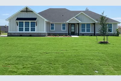 146 Aurora Avenue, Valley View, TX 76272 - Photo 1