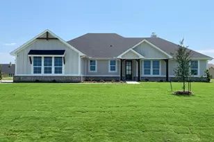146 Aurora Ave, Valley View, TX 76272 - Photo 1