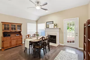 2638 Hidden Ridge Dr, Arlington, TX 76006 - Photo 11