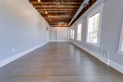 703 W Magnolia Avenue #201, Fort Worth, TX 76104 - Photo 3